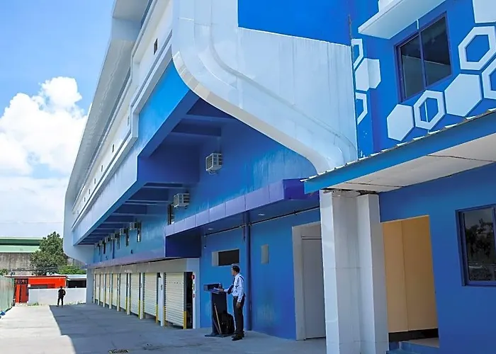 Hotel Dream World Pinas 3*