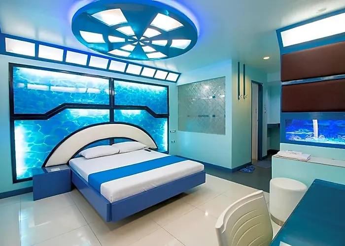 Dream World Pinas Hotel Manila